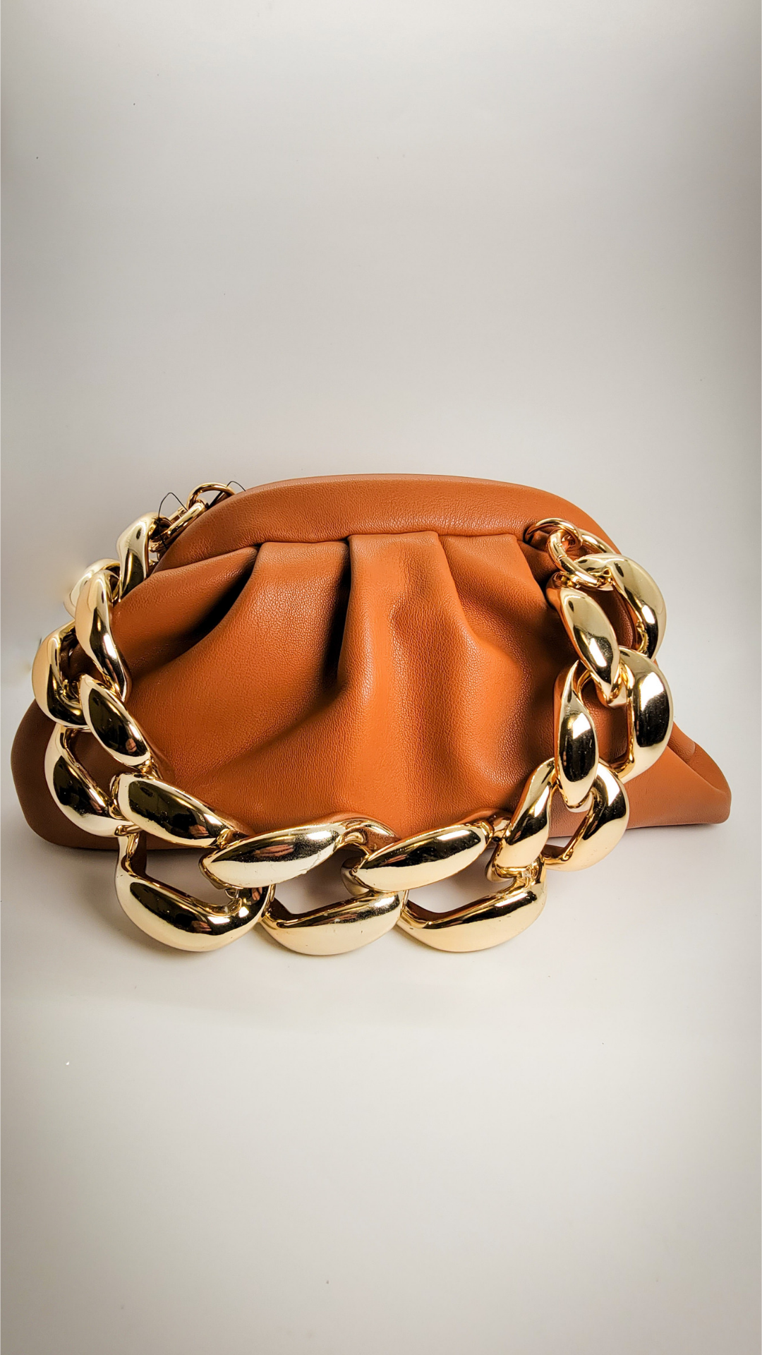 Crossbody with Oversized Chain